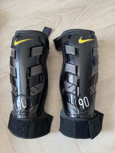 Nike total shin pads - 90, guards