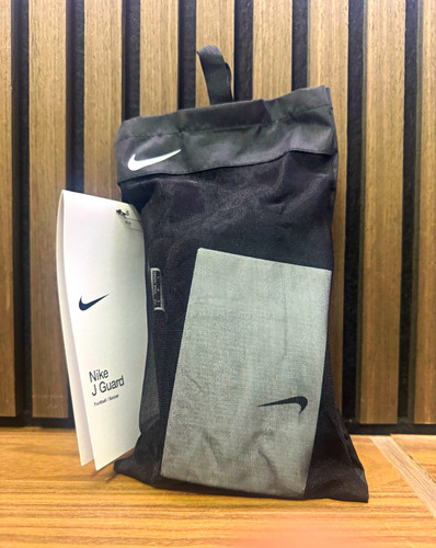 Nike guard shin - guard, small